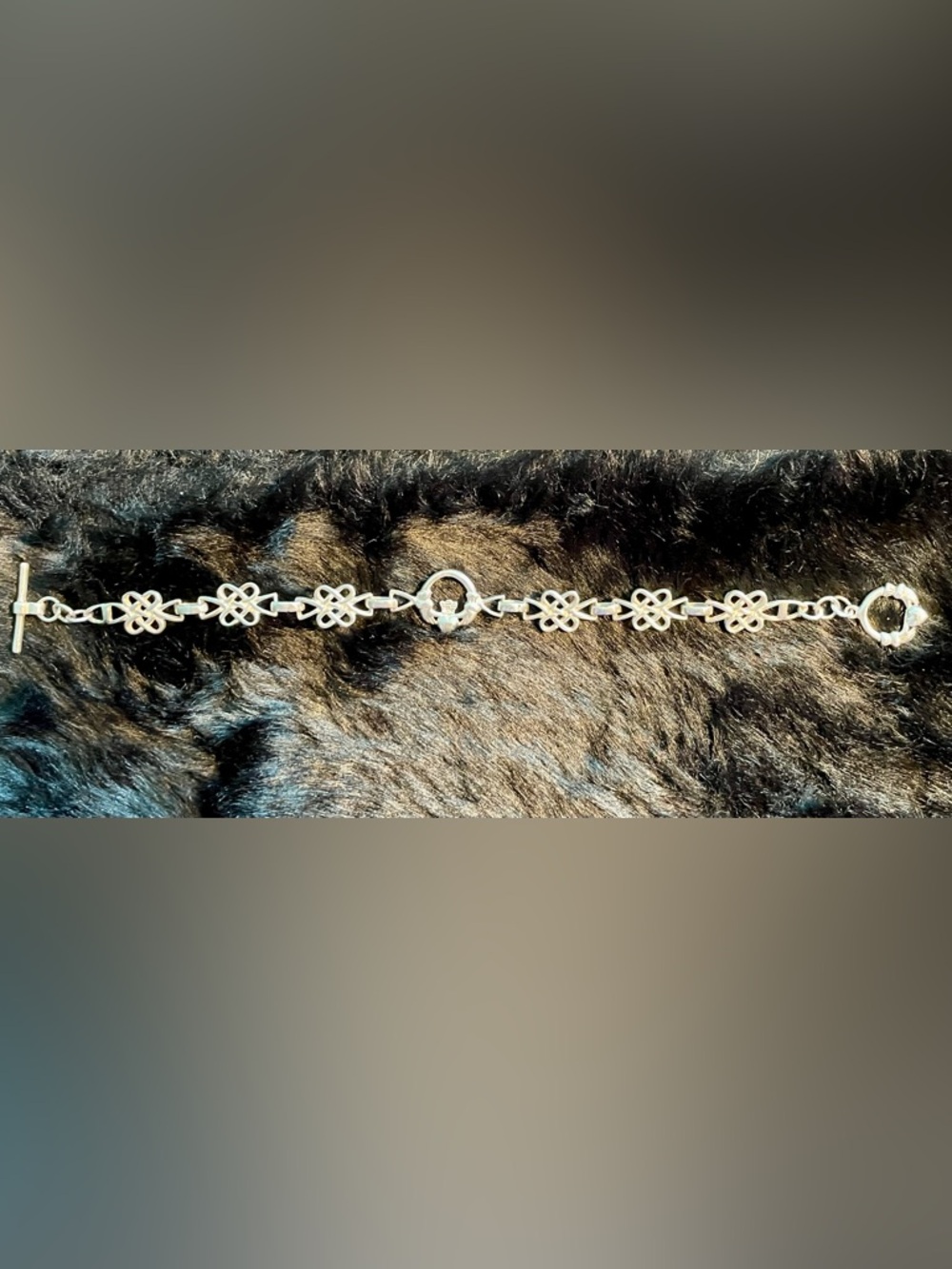 925  Silver Celtic Claddagh  and Knot  toggle bracelet 7.5” weighs 9.77 grams